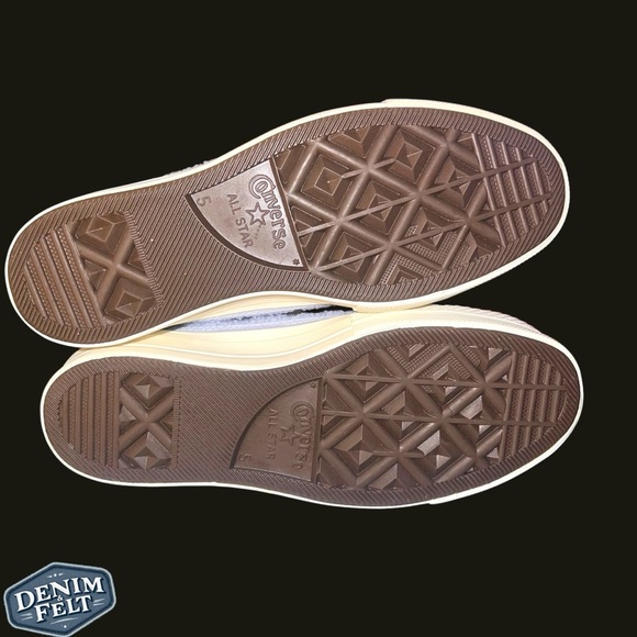 Converse Women’s Chuck Taylor All Star Platform High 'Cozy Sherpa - Ghost' Shoes - Picture 12 of 16